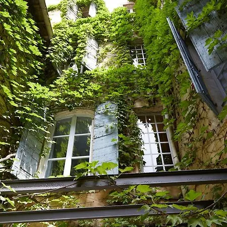 La Centre Aparthotel 4*